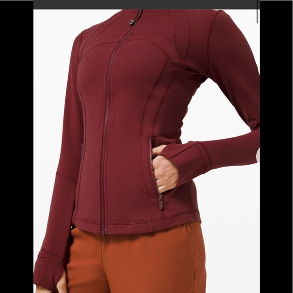 🎁LULULEMON DEFINE JACKET-RED MERLOT, 6/8🎁 - Picture 7 of 11